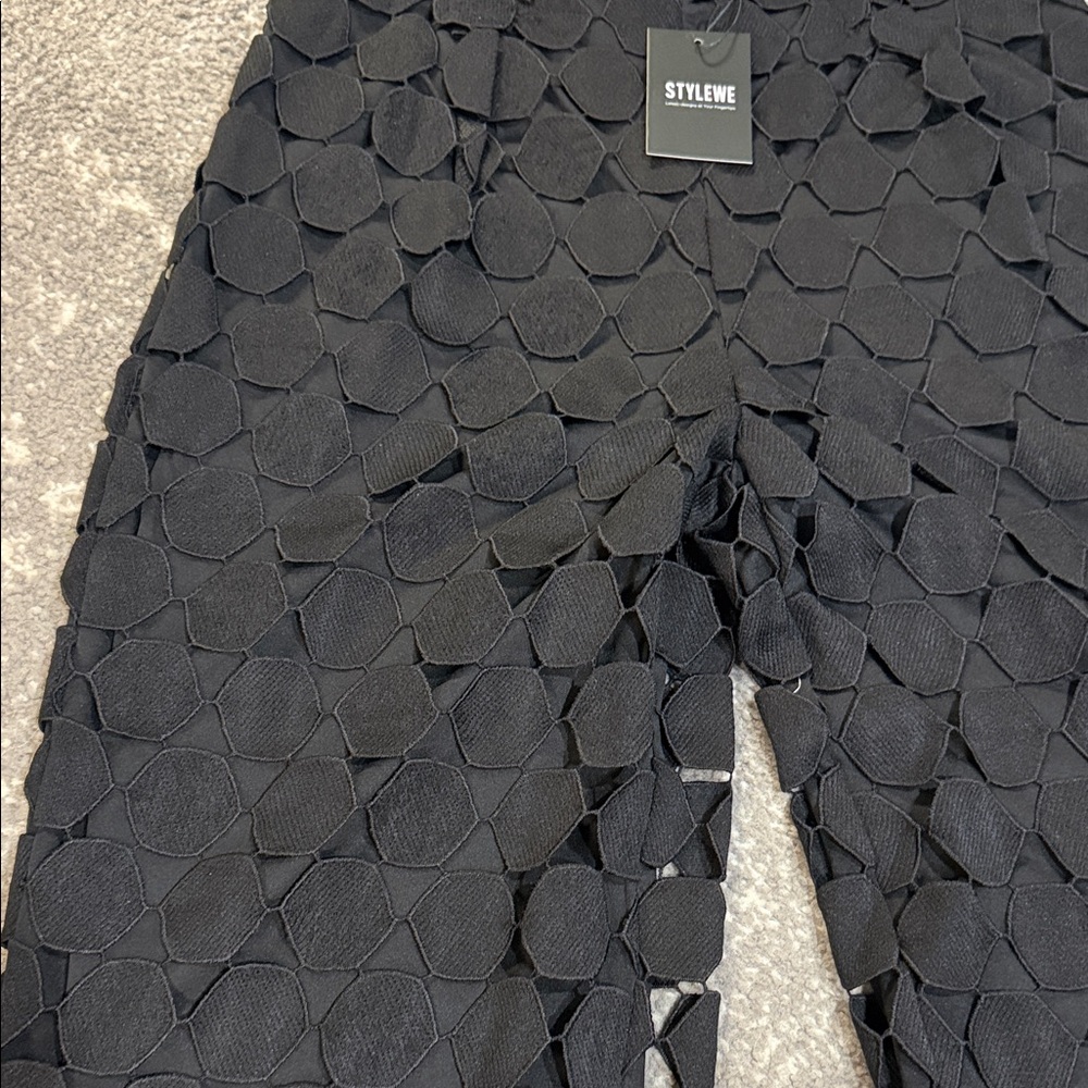 STYLEWE Black Geometric Women's Pants - Picture 2 of 3